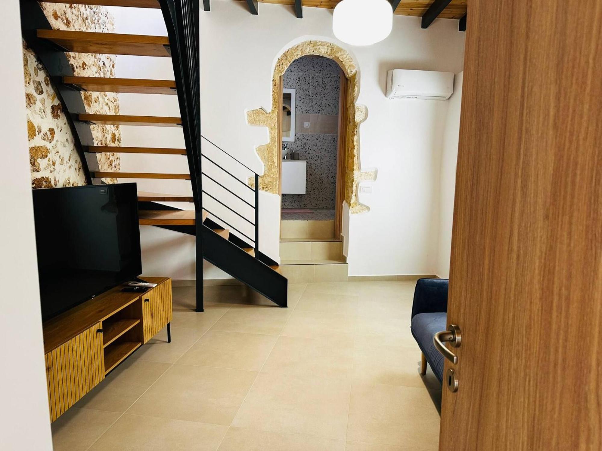 Roussos Place - Next To Splantzia Square - 2Bd 2Ba Chania  Exterior photo