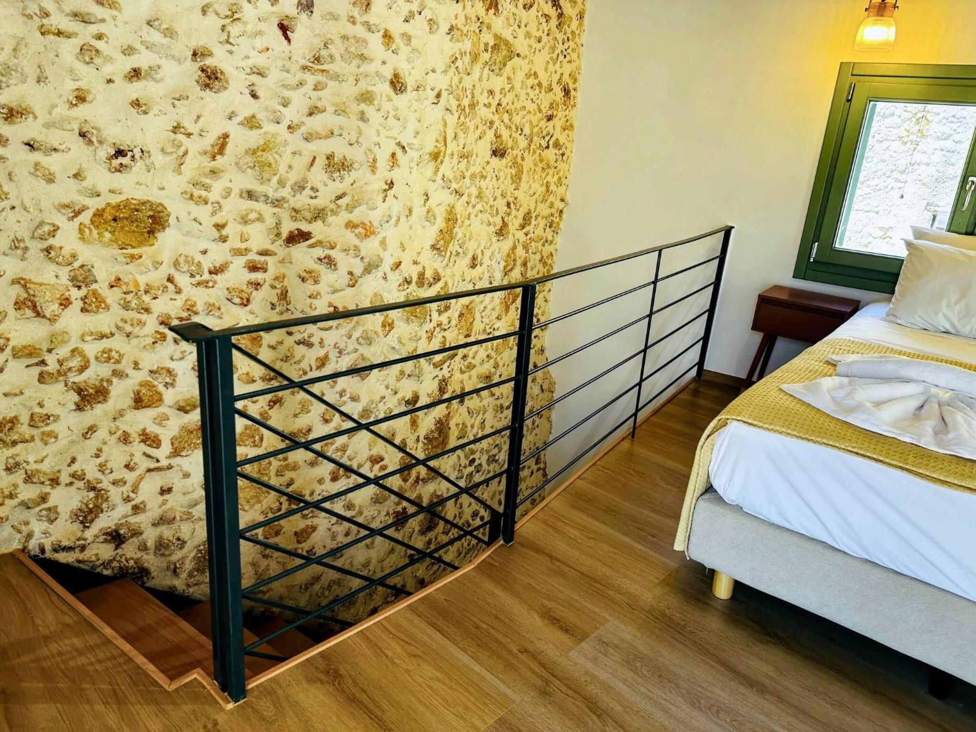 Roussos Place - Next To Splantzia Square - 2Bd 2Ba Chania  Exterior photo
