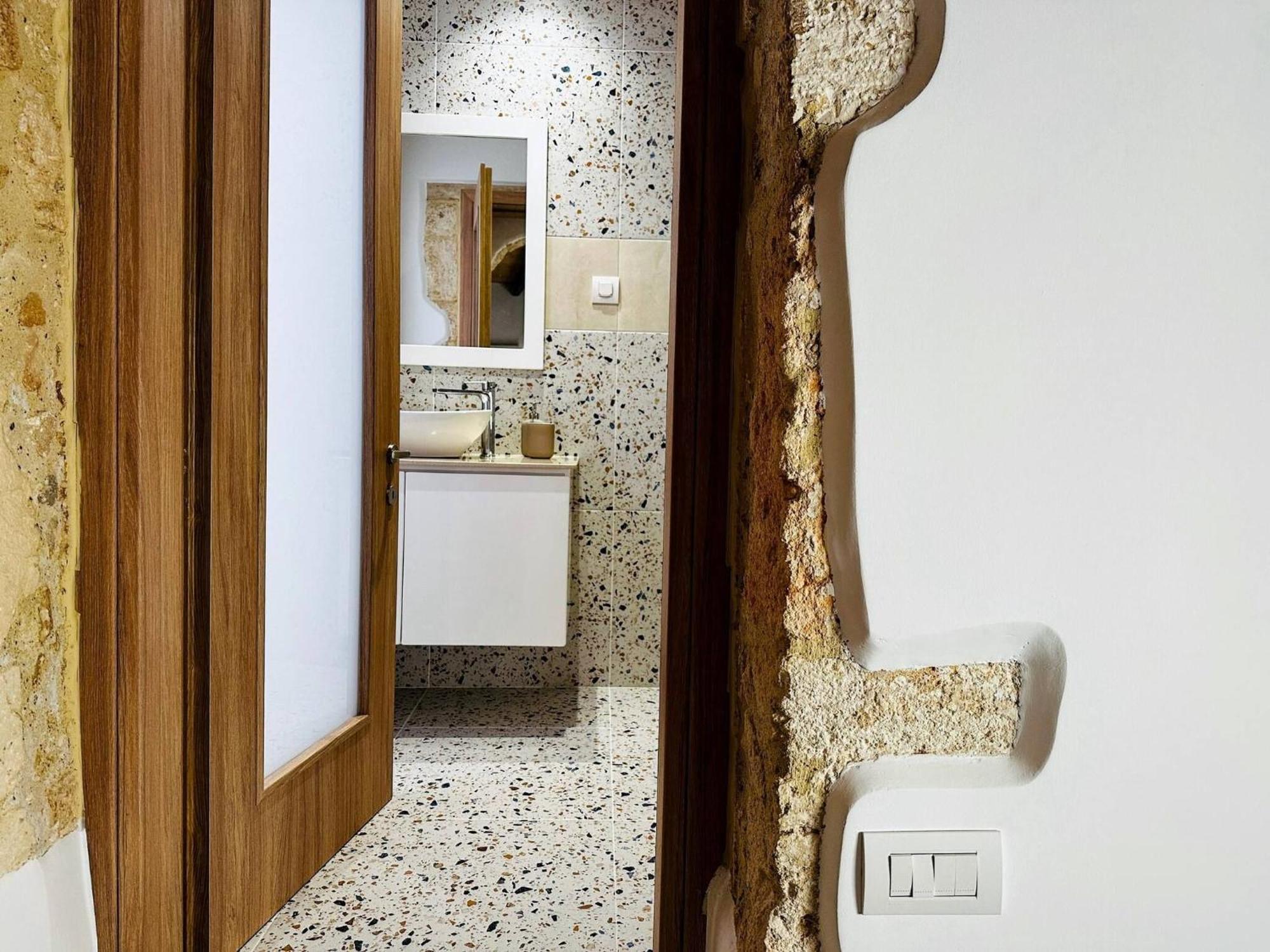 Roussos Place - Next To Splantzia Square - 2Bd 2Ba Chania  Exterior photo